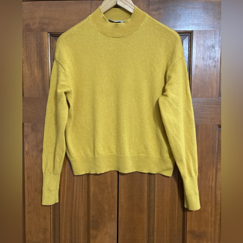 Everlane Mustard Yellow 100% cashmere Women's Sweater small petite